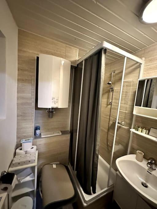 Small Studio For Two - Ferienwohnung Fuer Zwei Бад-Райхенхалль Экстерьер фото